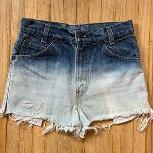Vintage Levi’s Shorts Orange label